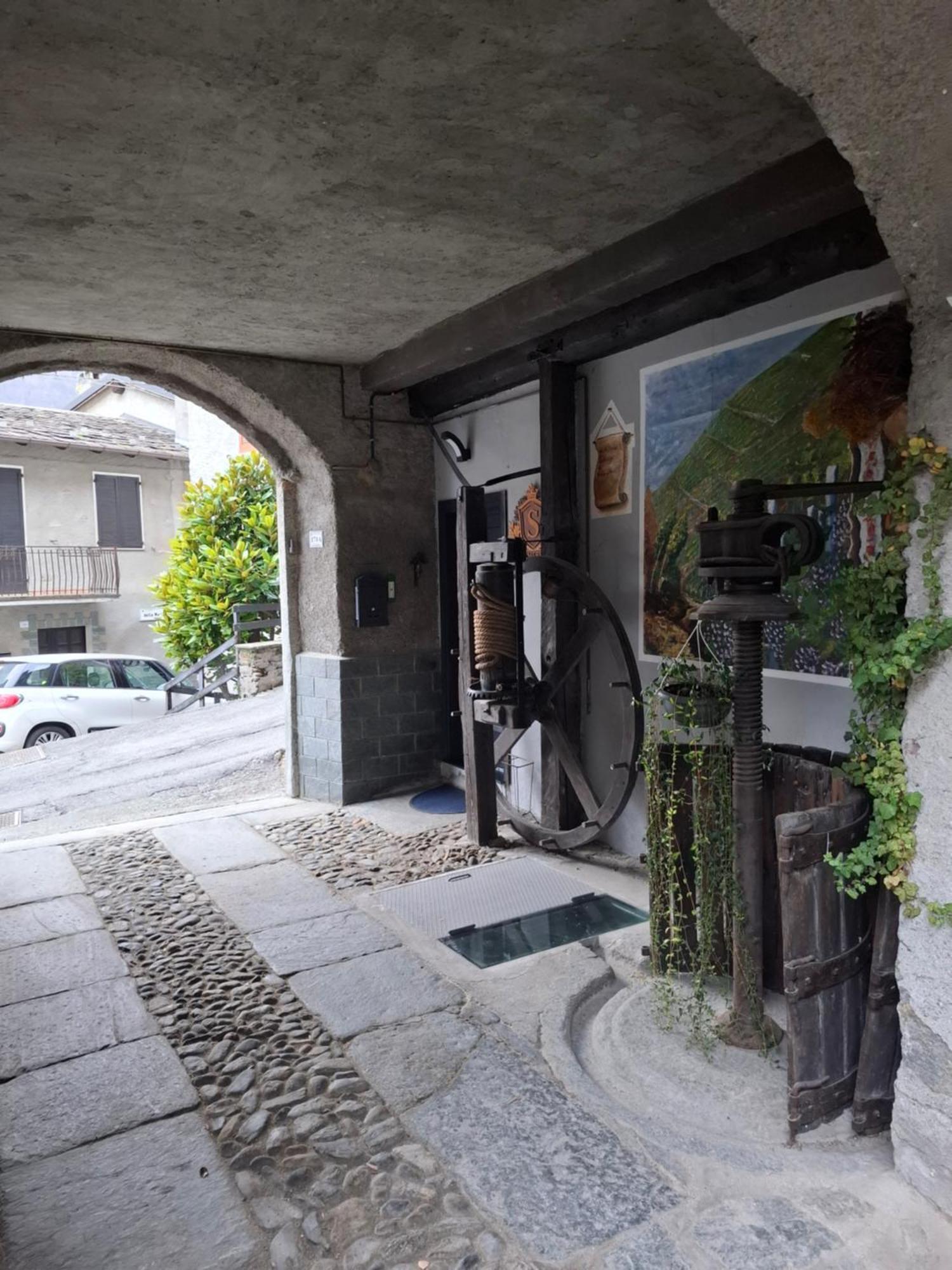 ソンドリオCasa Al Torchioアパートメント エクステリア 写真